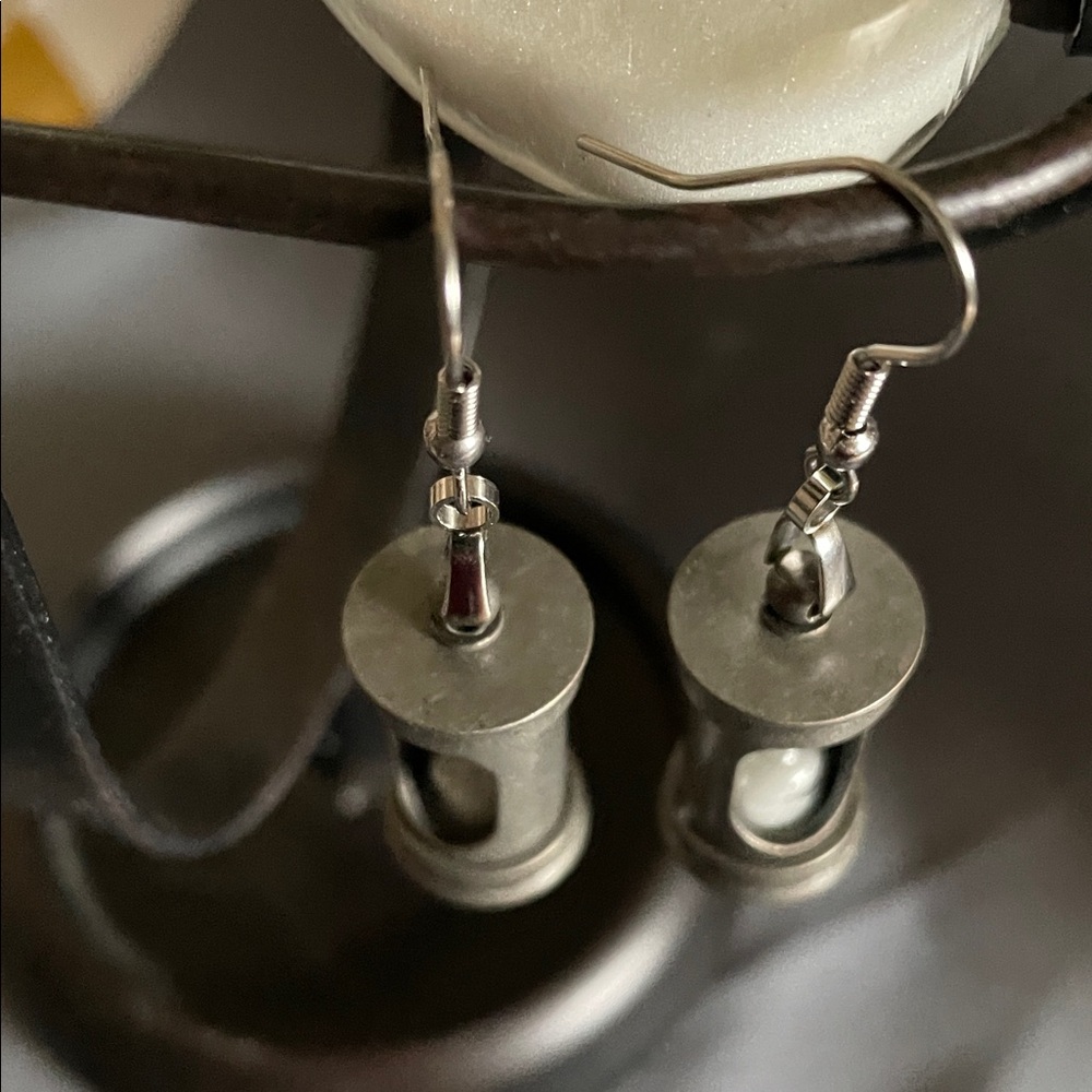 Hand Crafted Metallic Hourglass Earrings - Picture 5 of 5